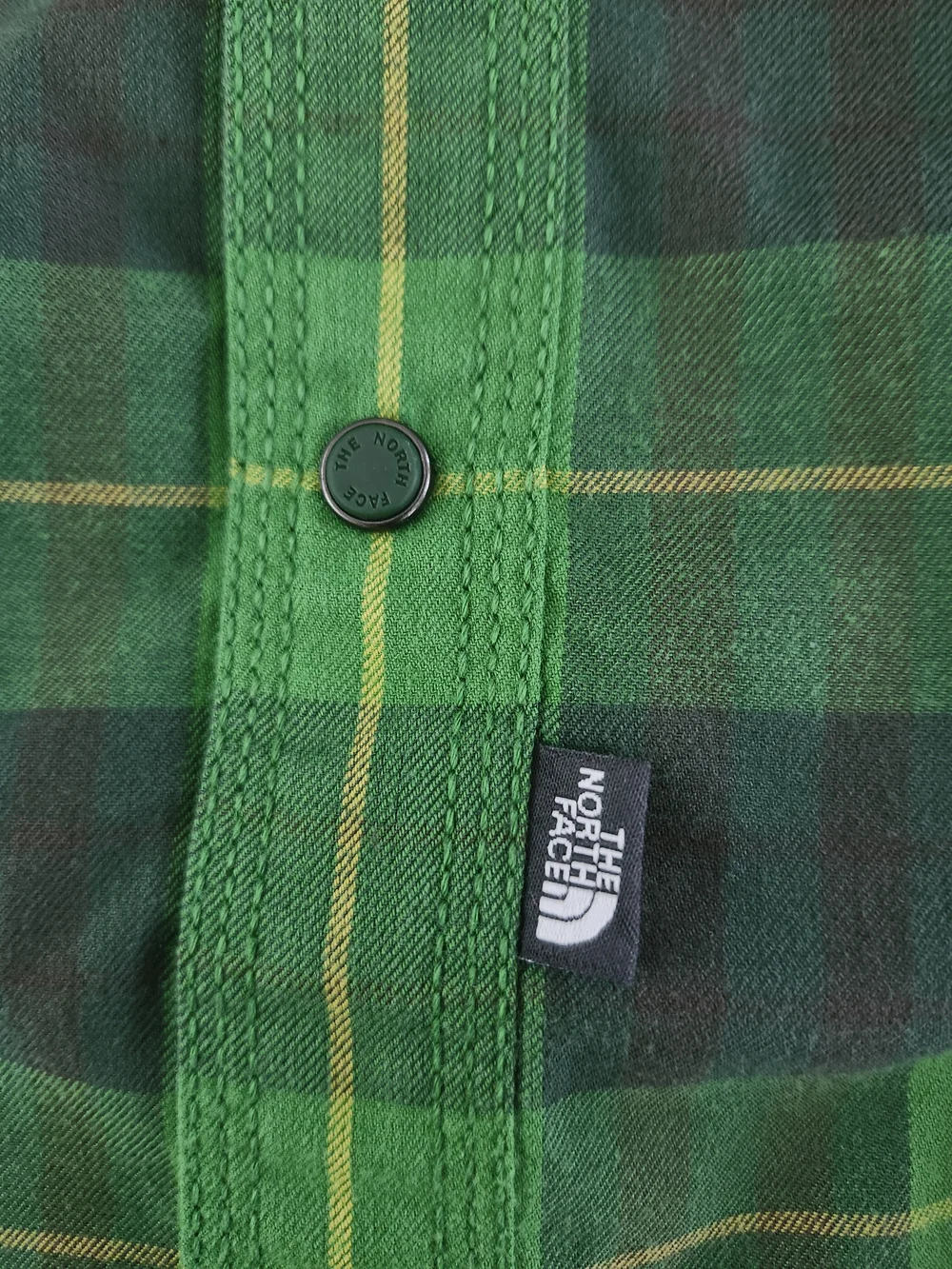 The North Face Green Plaid Button-Down Flannel Shirt Men's Large